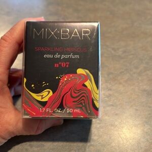 New with tags sealed mix bar, sparkling hibiscus, perfume